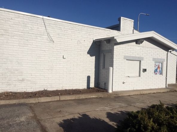 16820 E US Highway 24, Independence, MO 64056